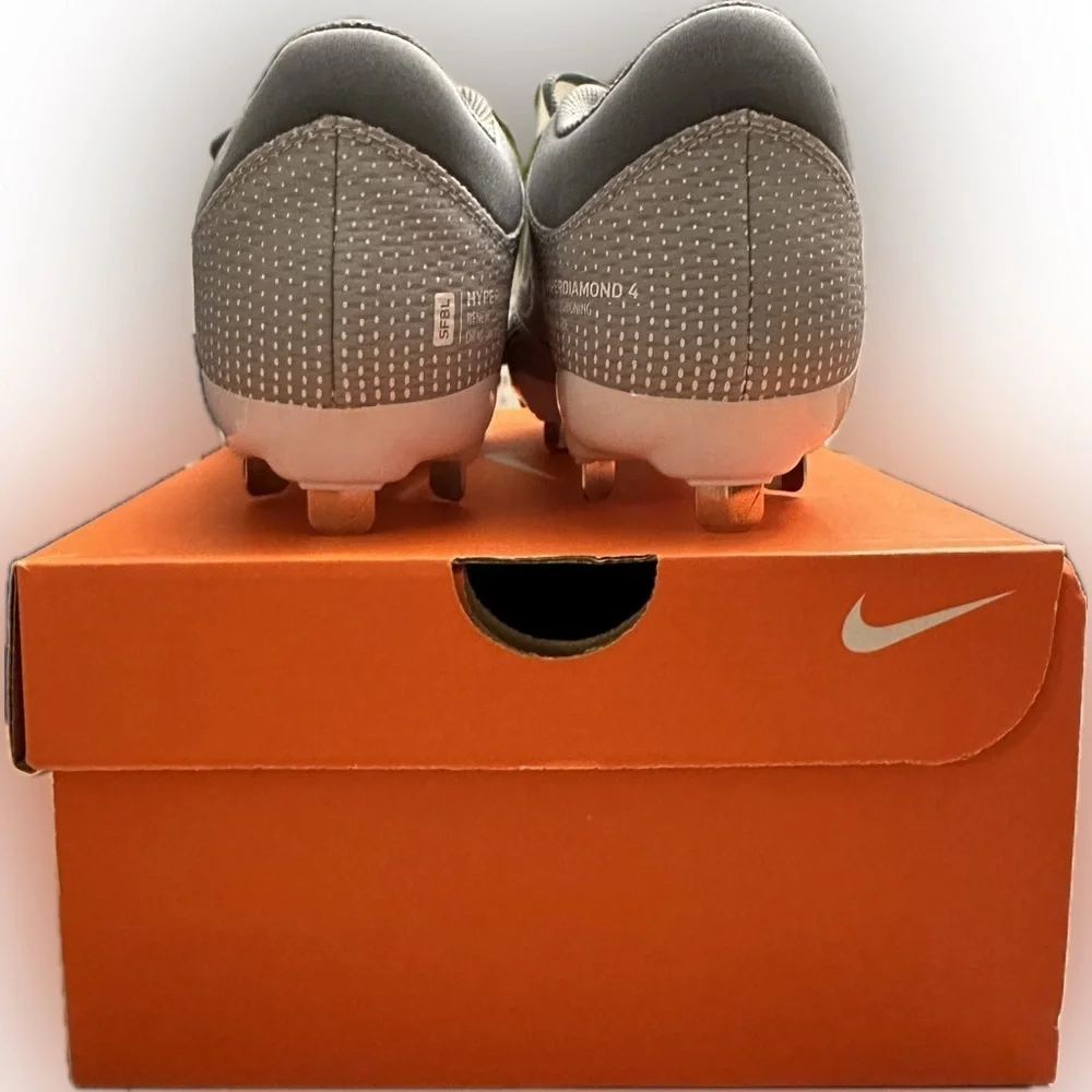 Nike HyperDiamond 4 Pro Softball Gray Tan Cleats Sizes 7.5